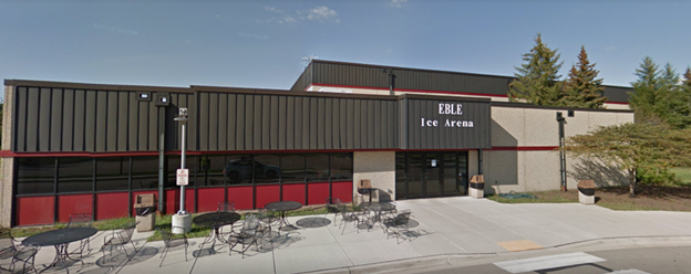 place to play hockey at ice arena in Brookfield